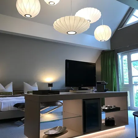 Otel Romantisches Menzhausen 4*