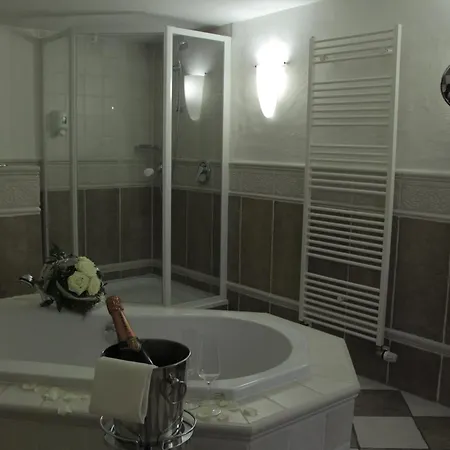 Romantisches Menzhausen Otel 4*