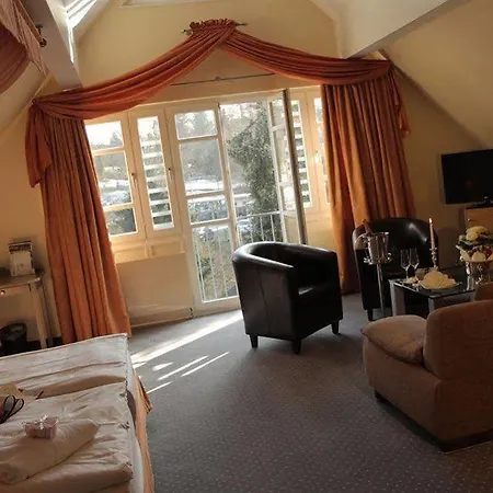 Romantisches Menzhausen Hotel 4*