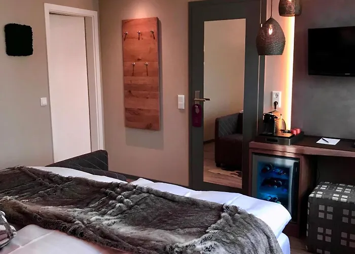 ホテル Romantisches Menzhausen 4*